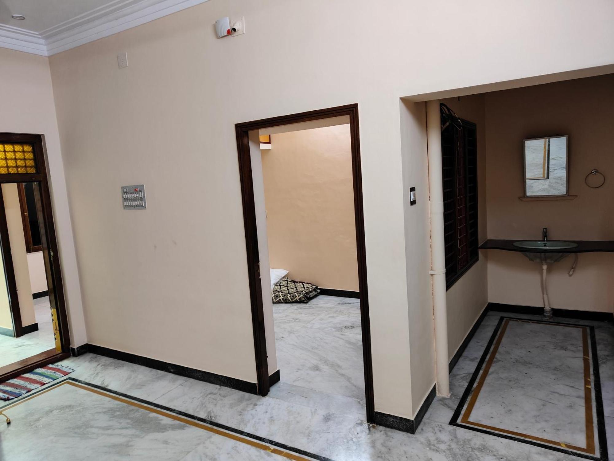 Guru Krupa Home Stay Tiruvannāmalai Εξωτερικό φωτογραφία